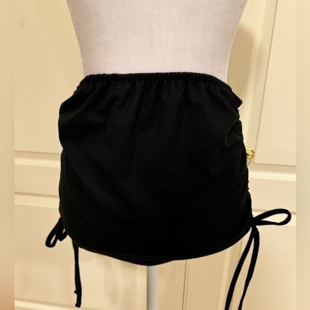 SHEIN black side cinch skirt​​​​​​
